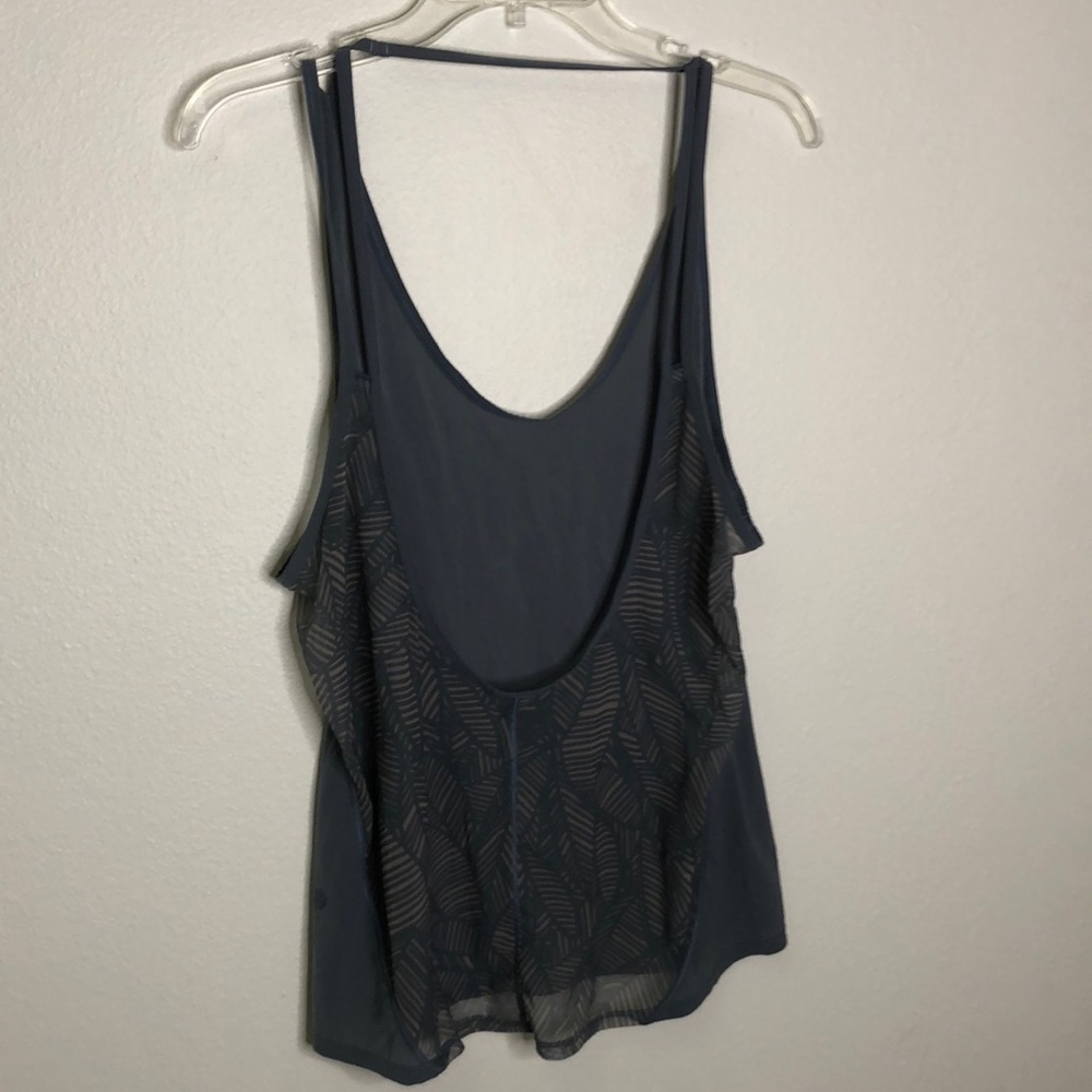 Lululemon tank